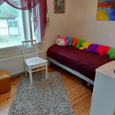 Esterin Tupa, Alajaervi Apartament