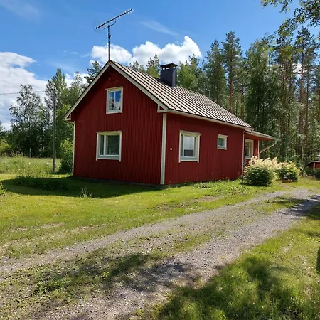 Esterin Tupa, Alajaervi Apartament *